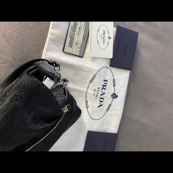 🚨SOLD 🚨PRADA TESSUTO Sirio - Picture 5 of 5